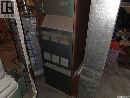 213 9Th Street E, Wynyard, SK - Indoor