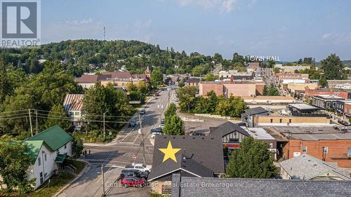 10 Brunel Road, Huntsville (Chaffey), ON 