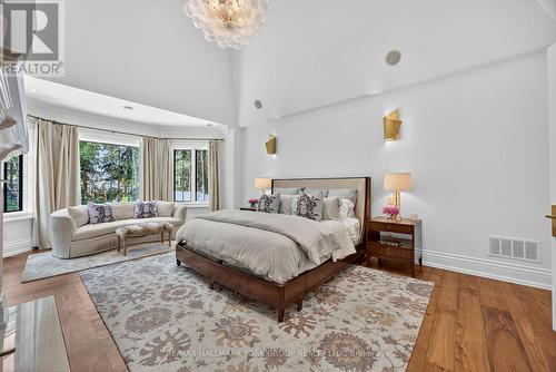 108 Kennedy Street W, Aurora, ON - Indoor Photo Showing Bedroom