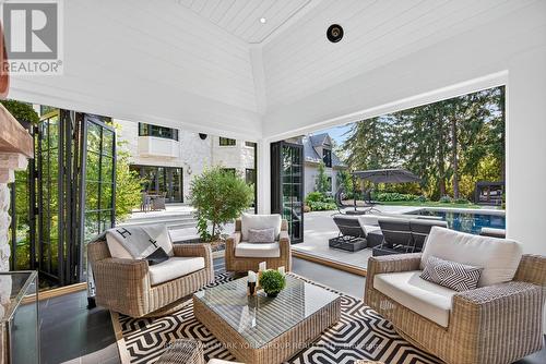 108 Kennedy Street W, Aurora, ON -  With Exterior