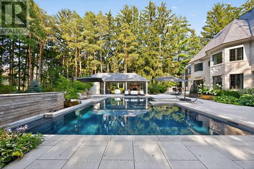 108 Kennedy Street W, Aurora, ON - Outdoor With In Ground Pool