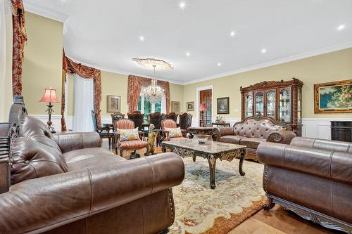 Salon - 90 Ch. Des Renards, Rigaud, QC - Indoor Photo Showing Living Room