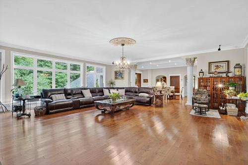 Salon - 90 Ch. Des Renards, Rigaud, QC - Indoor Photo Showing Living Room
