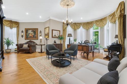 Salon - 90 Ch. Des Renards, Rigaud, QC - Indoor Photo Showing Living Room