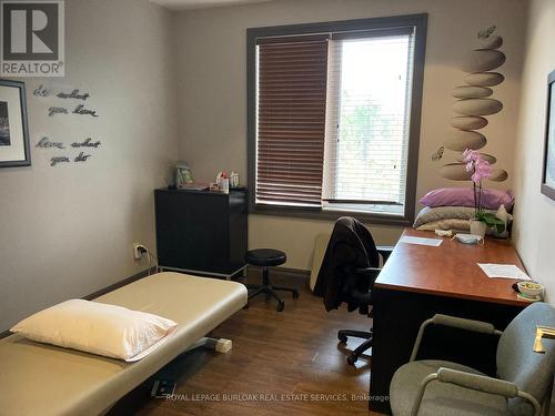 1066 Brant Street, Burlington, ON 