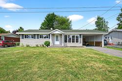 59 Rue Frontenac  Shawville, QC J0X 2Y0