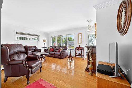 Salon - 59 Rue Frontenac, Shawville, QC - Indoor Photo Showing Living Room