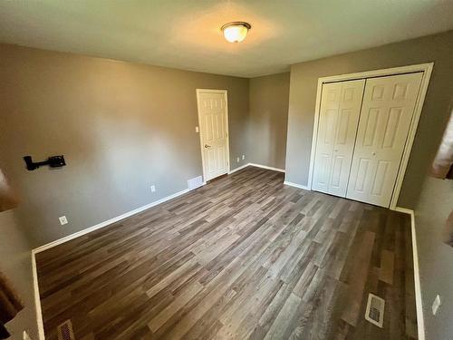 206 Mcmillan Crescent, Dryden, ON - Indoor Photo Showing Other Room