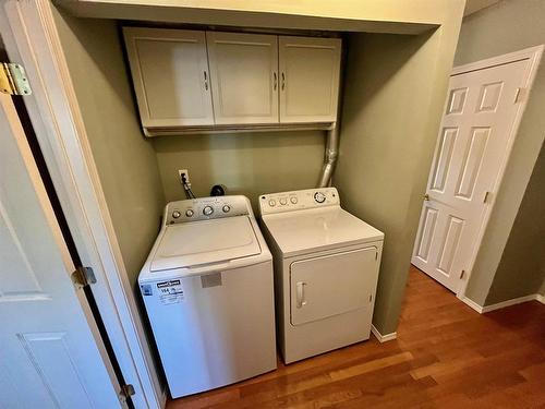 206 Mcmillan Crescent, Dryden, ON - Indoor Photo Showing Laundry Room