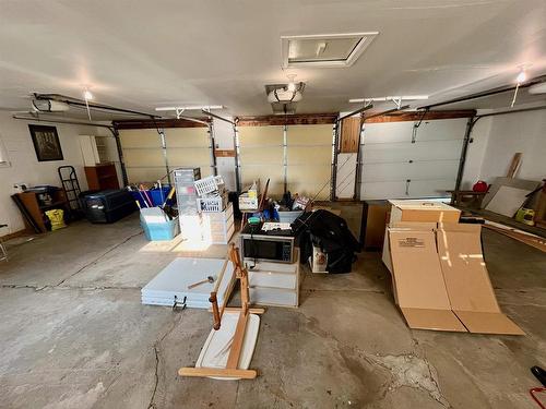 206 Mcmillan Crescent, Dryden, ON - Indoor Photo Showing Garage