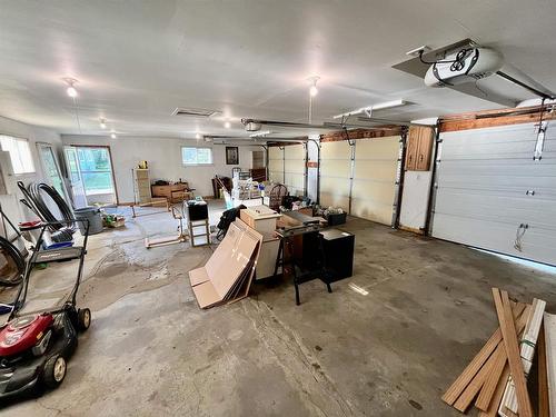 206 Mcmillan Crescent, Dryden, ON - Indoor Photo Showing Garage