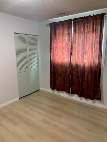 388 Pine St, Nanaimo, BC - Indoor Photo Showing Other Room