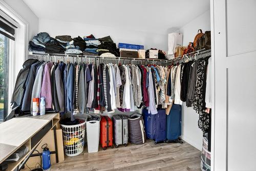 Chambre à coucher principale - 25 Rue St-Paul, Laval (Sainte-Rose), QC - Indoor With Storage