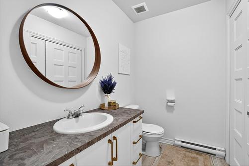 Salle d'eau - 25 Rue St-Paul, Laval (Sainte-Rose), QC - Indoor Photo Showing Bathroom