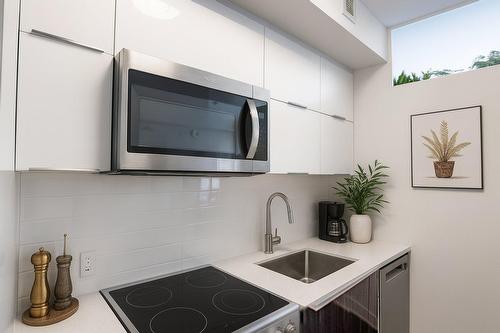 Kitchen - 508-2100 Boul. St-Laurent, Montréal (Ville-Marie), QC - Indoor Photo Showing Kitchen