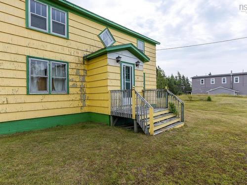 42 Moser River North Road, Moser River, NS 
