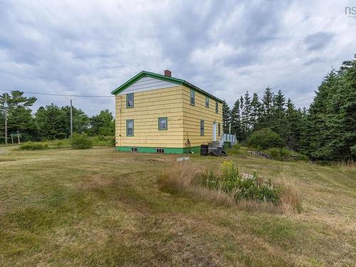 42 Moser River North Road, Moser River, NS 