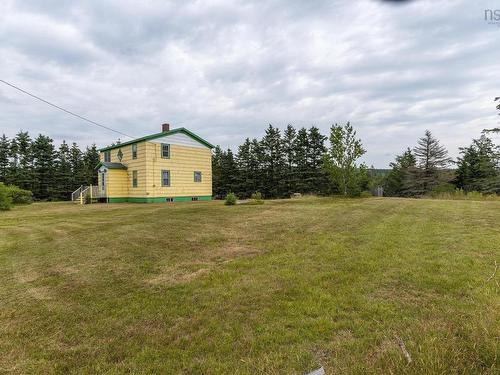 42 Moser River North Road, Moser River, NS 