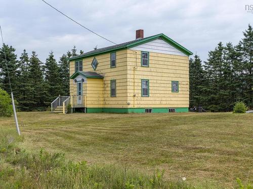 42 Moser River North Road, Moser River, NS 