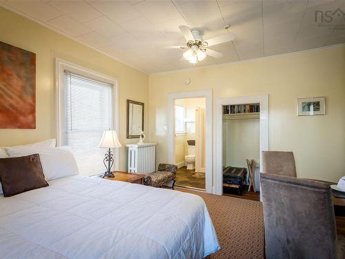 641 Main Street, Yarmouth, NS 