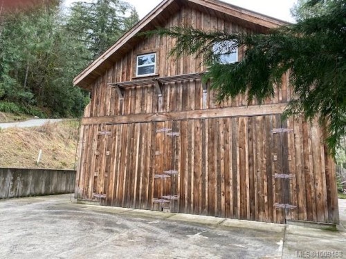 672 Isabella Point Rd, Salt Spring, BC 