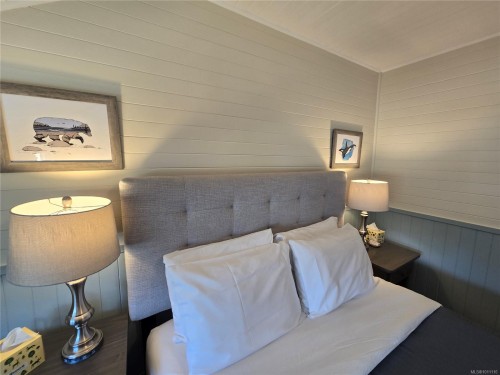 320 Main St, Tofino, BC 