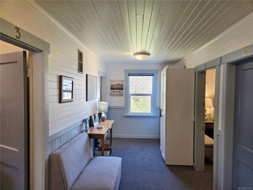 320 Main St, Tofino, BC 