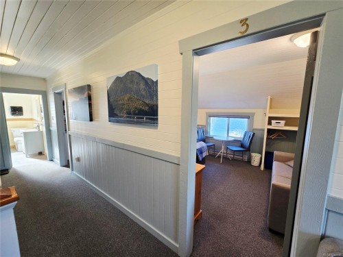 320 Main St, Tofino, BC 