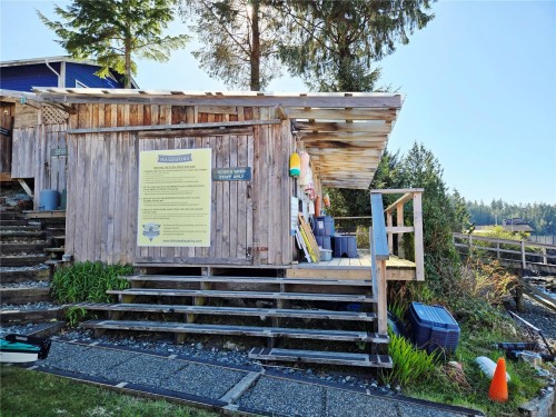 320 Main St, Tofino, BC 