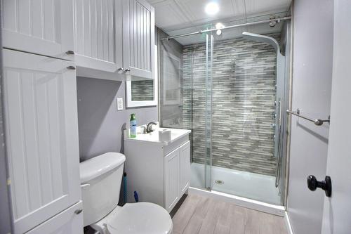 Salle de bains - 91 4E Avenue O., Amos, QC - Indoor Photo Showing Bathroom