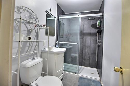 Salle de bains - 91 4E Avenue O., Amos, QC - Indoor Photo Showing Bathroom