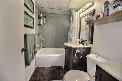 Salle de bains - 91 4E Avenue O., Amos, QC - Indoor Photo Showing Bathroom