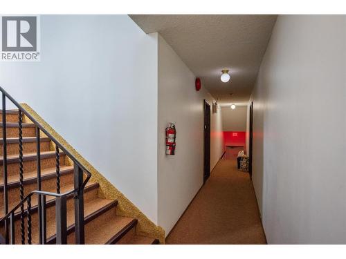 108 Colley Street, Warfield, BC - Indoor Photo Showing Other Room