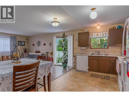 108 Colley Street, Warfield, BC - Indoor