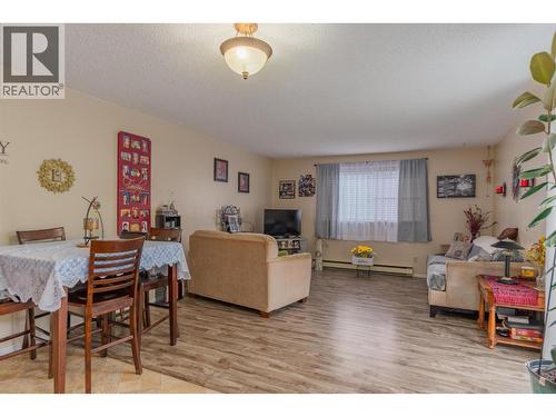 108 Colley Street, Warfield, BC - Indoor