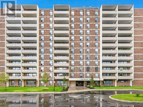 1109 - 3120 Kirwin Avenue, Mississauga, ON - Outdoor With Balcony With Facade