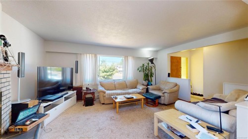 1827 Feltham Rd, Saanich, BC 