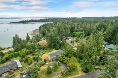 1418 Schooner Rd, Quadra Island, BC 