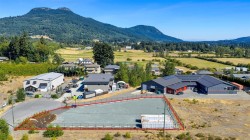 6181 Scott Rd  Duncan, BC V9L 6Y8