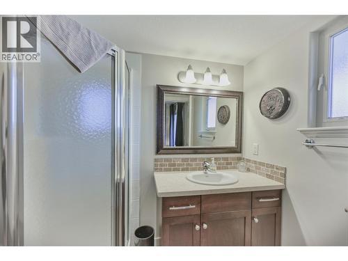 4300 44Th Avenue Unit# 109, Osoyoos, BC - Indoor Photo Showing Bathroom