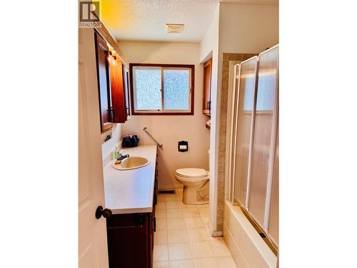 1270 59 Avenue, Grand Forks, BC - Indoor Photo Showing Bathroom