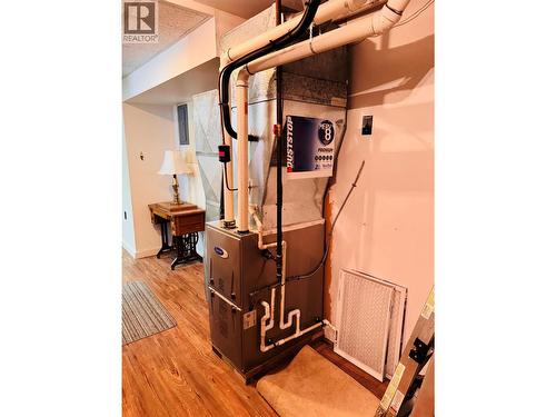 1270 59 Avenue, Grand Forks, BC - Indoor Photo Showing Basement