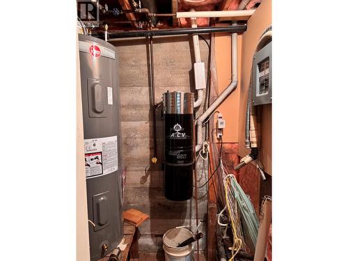 1270 59 Avenue, Grand Forks, BC - Indoor Photo Showing Basement