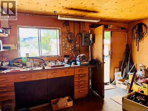 1270 59 Avenue, Grand Forks, BC - Indoor