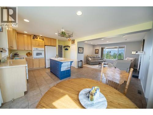 9617 Clearview Road, Cranbrook, BC - Indoor