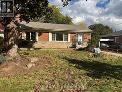 559 DRURY LANE  Burlington, ON L7R 2X3