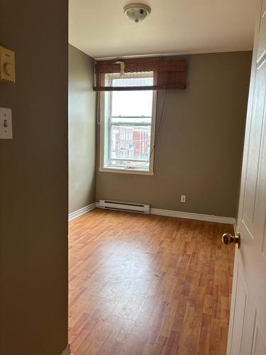 Bedroom - 202-400 Rue De Frontenac, Berthierville, QC - Indoor Photo Showing Other Room