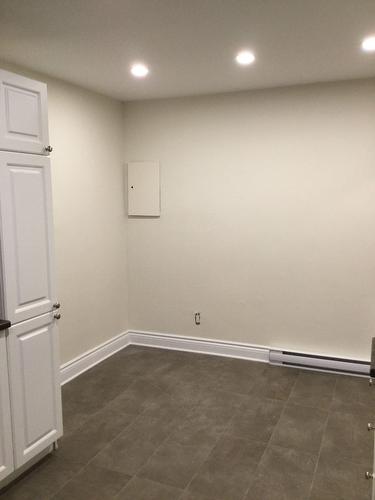 Living room - 2-766 81E Avenue, Laval (Chomedey), QC - Indoor Photo Showing Other Room