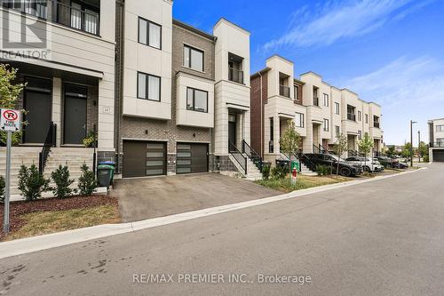 12 Heathrow Lane, Caledon, ON - Outdoor With Facade