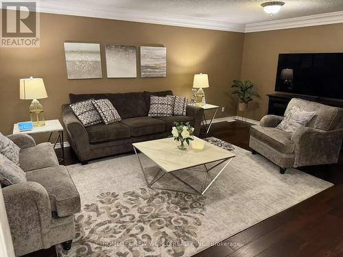24 Kipling Drive, Belleville, ON - Indoor Photo Showing Living Room